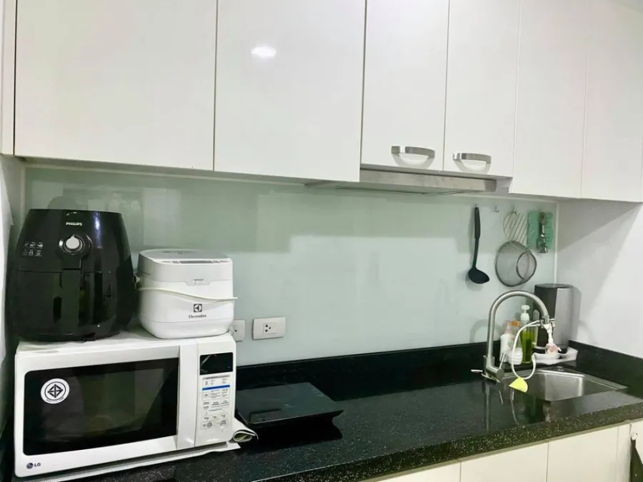 Sell / rent Condo JR Y Condo Rama 9, beautiful room, fully furnished, ready to move in, convenient to travel, don't miss it!