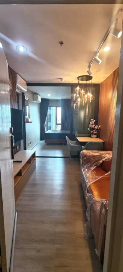 ปล่อยเช่า คอนโด รีเจ้นทร์ วุฒากาศ 1 Bed room ชั้น18 วิวสระว่ายน้ำ วิวเมือง สะดวกครบจบที่นี่ จองด่วนๆ
