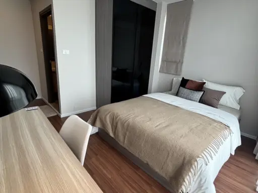For rent at The Origin Ratchada Ladphrao, a large room, comfortable, comes with plenty of living space, everything you need is here. Reserve now!