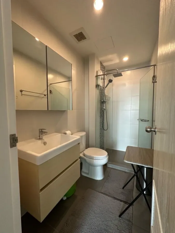 Metro Sky Prachachuen for rent, city view, nice room, great price, hurry and book now before it's too late.