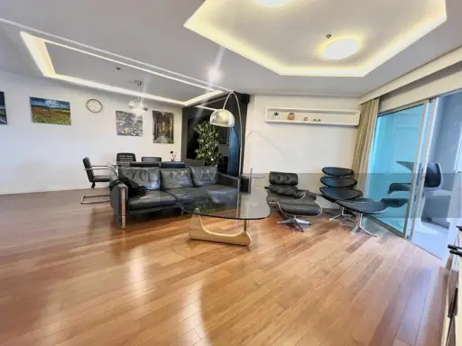 Condo for rent, Belle Grand Rama 9, high floor, good view, spacious room, lots of usable space, hurry, don't wait.