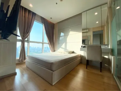 Condo for rent, The Address Asoke, high floor, open view, does not block the view, everything is complete. Ready to move in. Hurry up.