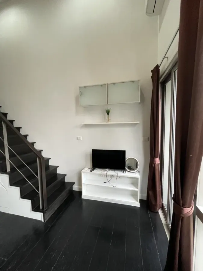 For rent!! Condo Ideo Morph 38, 9th floor, beautiful and livable, fully furnished, ready to move in. Don't miss out!!