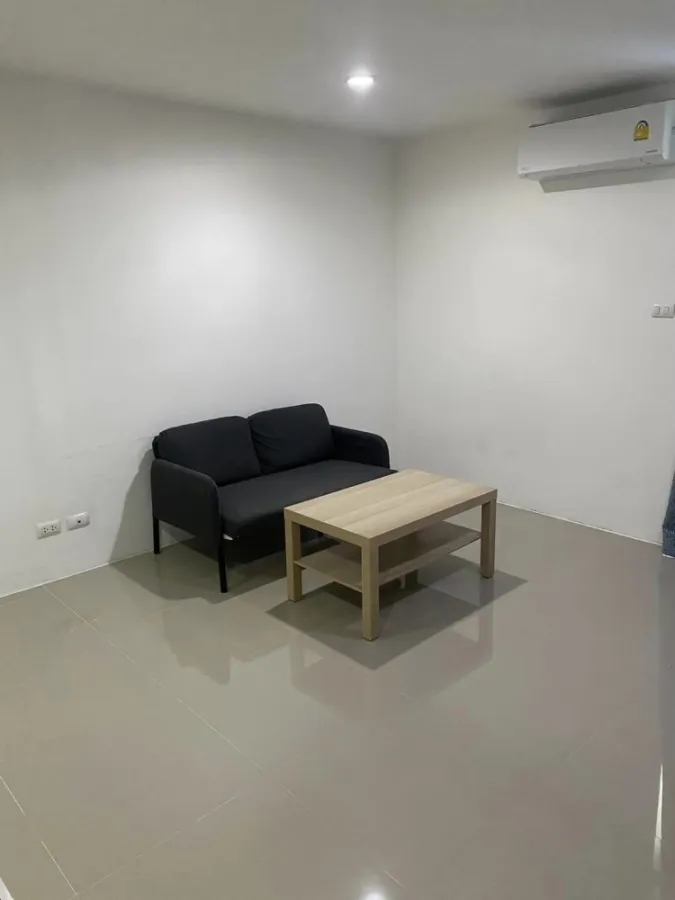 Condo for sale and rent, Regent Home 12, Lat Phrao 41, spacious room with usable space. Fully furnished, book now