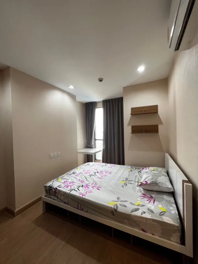 For rent, Ideo Mobi Phayathai, 10th floor, swimming pool view. Get privacy Good like this, you need to reserve it quickly.
