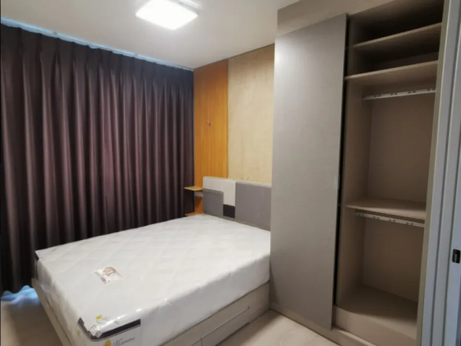 Niche id @ Pakkret Station for rent, decorated with built-in rooms. There is a separate dressing room. Very good. If interested, hurry to reserve.