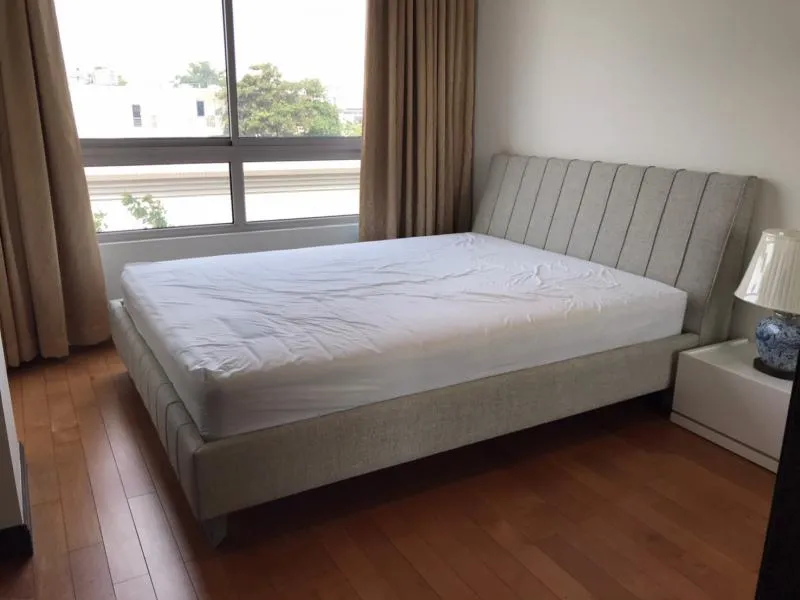 ให้เช่า the lofts yennakart ห้องใหญ่ เฟอร์เยอะ วิวสวยมากๆ อยู่ได้หลายคนคุ้มมากๆ รีบจับจองกันนะคะ