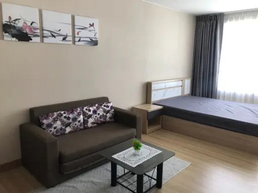 Urgent. For rent, Plum Condo Phahonyothin 89, beautiful room, high floor, full furniture. Do not book and you will regret