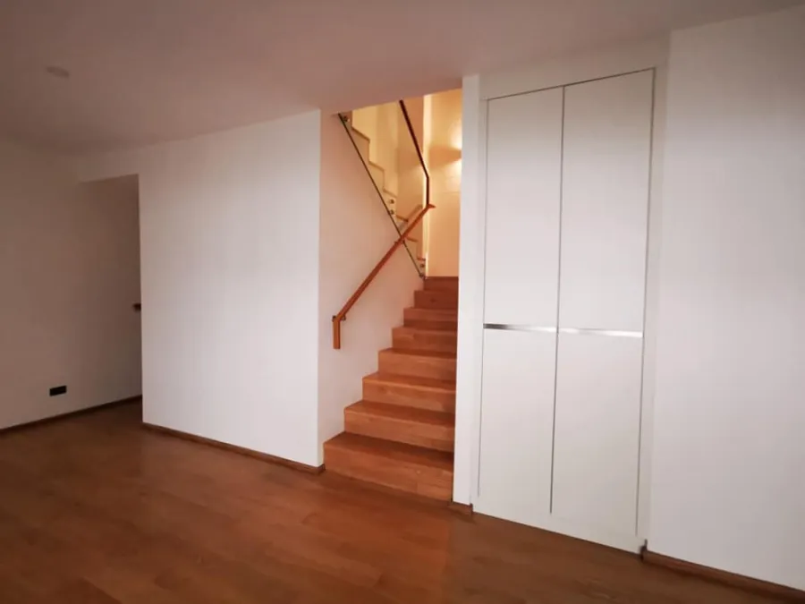 ขาย/เช่า วอน นภา สุขุมวิท 38 Duplex 2 ห้องนอน รีโนเวทใหม่ พร้อมอยู่ เดินทางสะดวก พลาดไม่ได้แล้ว!!