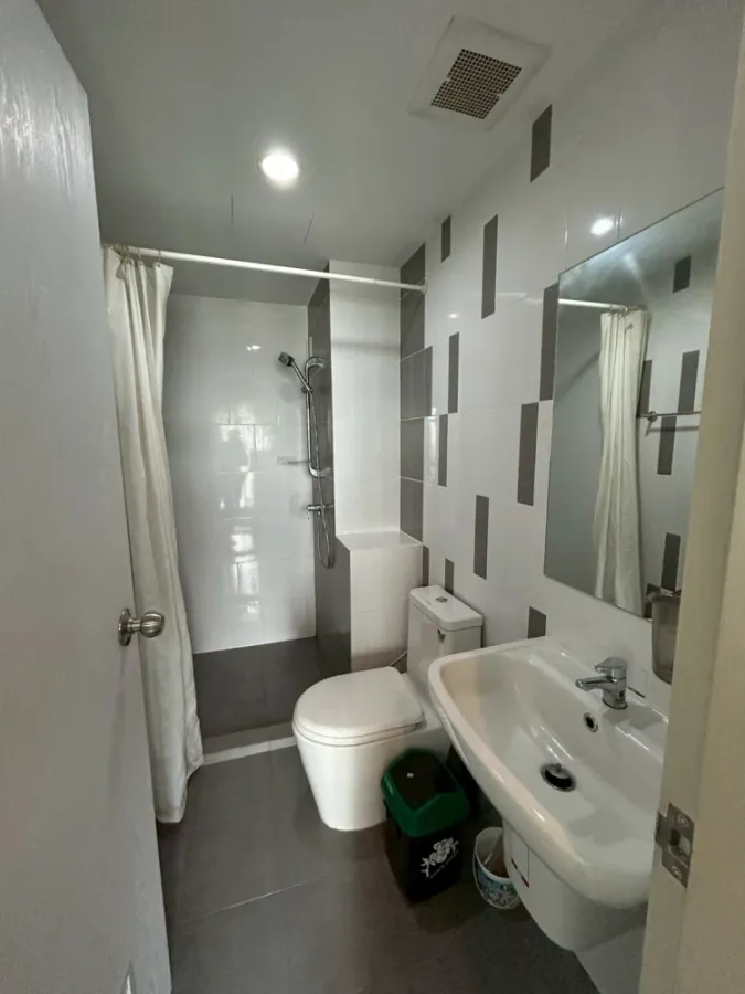 For rent: Niche ID Pak Kret Station, room on the 27th floor, very high, great breeze, Chao Phraya River view, don't miss it.
