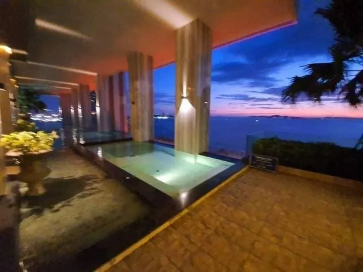 For rent, The Riviera Wongamat Beach (North Pattaya), simple decorated room, nice to live in, fully furnished, book now.