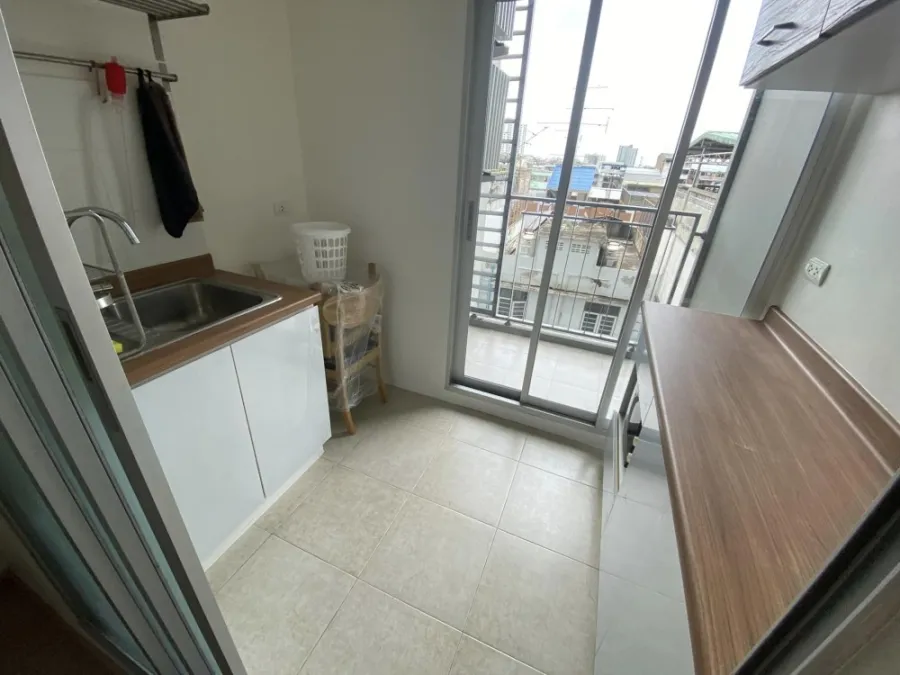 For rent, U Delight @ Talat Phlu Station, south facing room, white color, easy on the eyes, plus quiet, not booking is a big mistake.