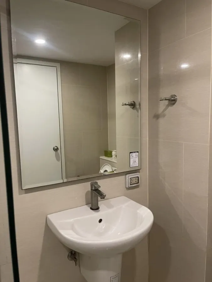 For rent: Blossom Condo @ Fashion, 11th floor, pleasantly decorated. Complete facilities Hurry and reserve it quickly.