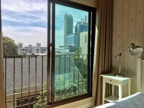 Rent/sell lette Dwell Sukhumvit 26, size 34.78 sq m, Building B, 5th floor, swimming pool view, book now.