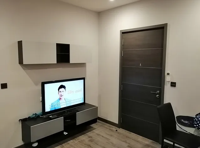 This room!!!!! Beautiful room, good view, not blocking the view, very ready. You can carry your bag in.