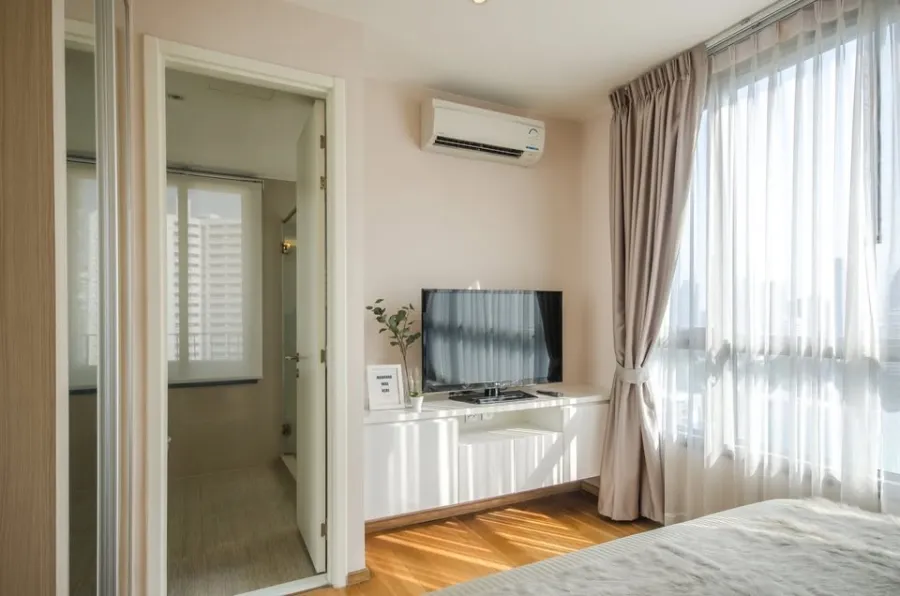 เช่า h condo sukhumvit 43 ห้องกว้าง หรู เฟอร์ครบ วิวสวยหน้าอยู่