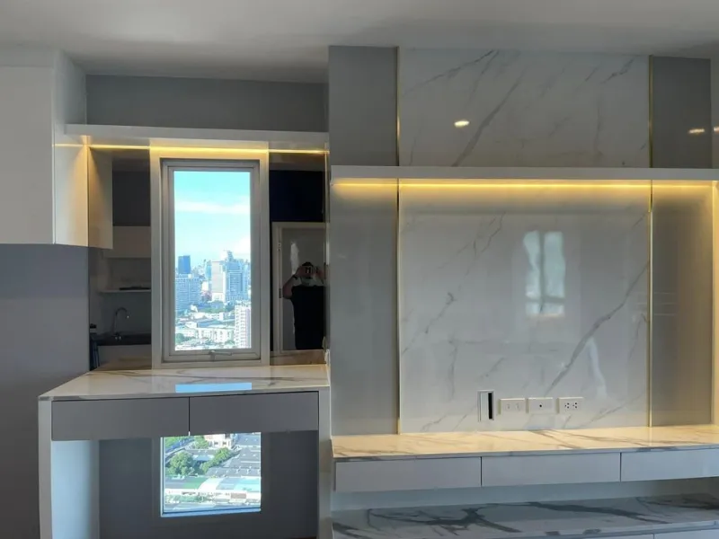 ด่วนขาย เช่า คอนโด ลุมพินี เพลส รัชดา-สาธุ ห้องมุม Corner View พร้อม Built-In & Fully Furnished อย่าพลาด