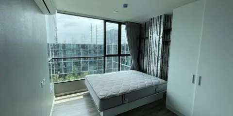 ปล่อยเช่า แอทโมซ แจ้งวัฒนะ วิวสระว่ายน้ำ ชั้นบนสุด ติดวอลเปเปอร์ทั้งห้องน่าอยู่สุดๆ จองเลย ด่วนๆ