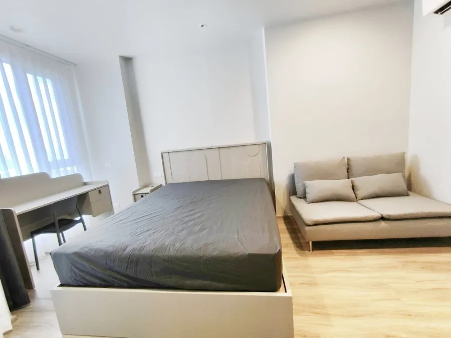 For rent: Culture Thonglor, 14th floor, studio room, north-facing balcony, cool and comfortable, not hot. Hurry and reserve now!