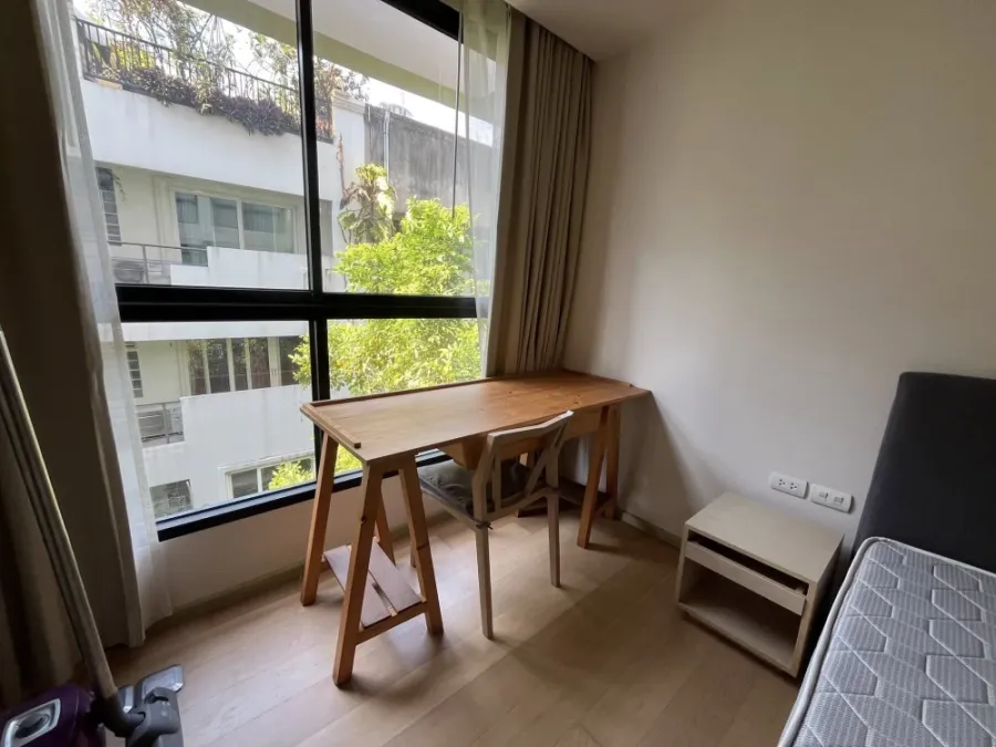 For sale or rent: Liv@49, 4th floor unit, 45 sq m. Spacious and comfortable living area. Book now!