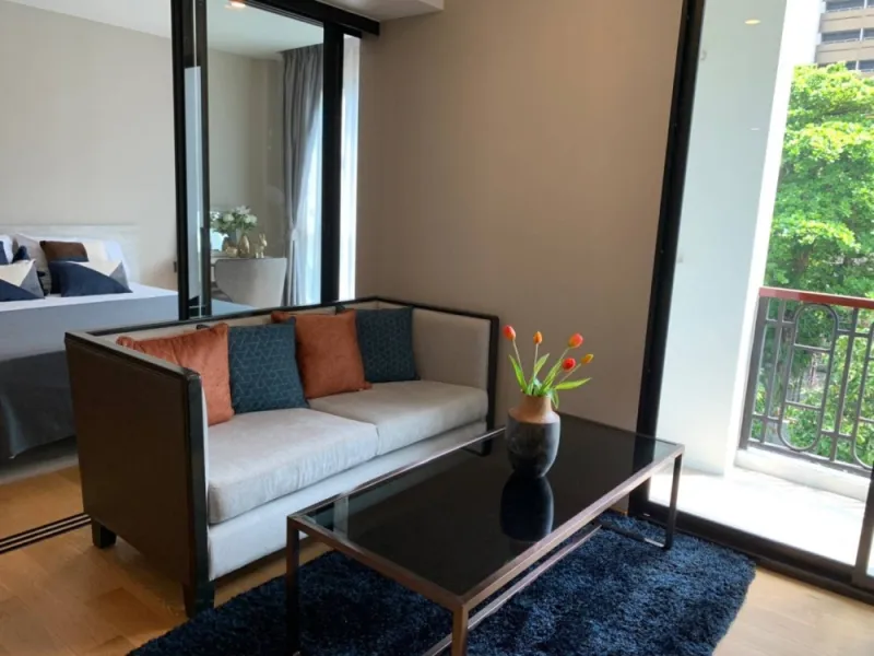 ให้เช่า คอนโด Na vara Residenc ชั้น 5 สงบเงียบ และ ความเป็นส่วนตัว วิวสวนไม่มี ตึกบัง จองเลย