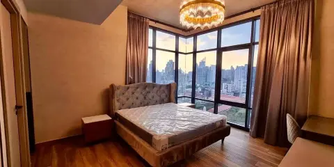 ขาย The Lofts Asoke 2 ห้องนอน พื้นที่ใช้สอยเยอะ ทำเลดี ตกแต่งครบครัน พลาดแล้วจะเสียใจ