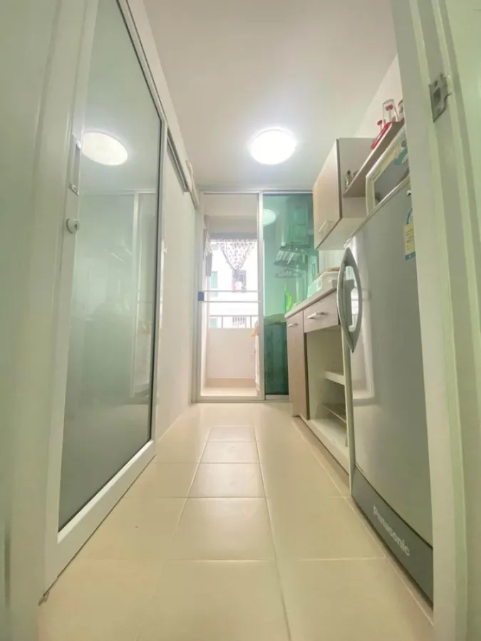 For rent, Plum Condo, Phahon Yothin 89, Phase 1, Building B, 6th floor, room size 28 sq m. Just carry one bag and you can live.