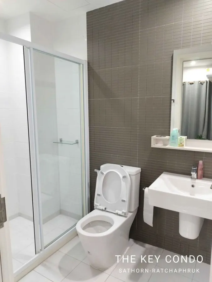 Condo for rent: THE KEY Sathorn-Ratchaphruek The room is nicely decorated, the white tone is already comfortable, the price is comfortable, hurry up.