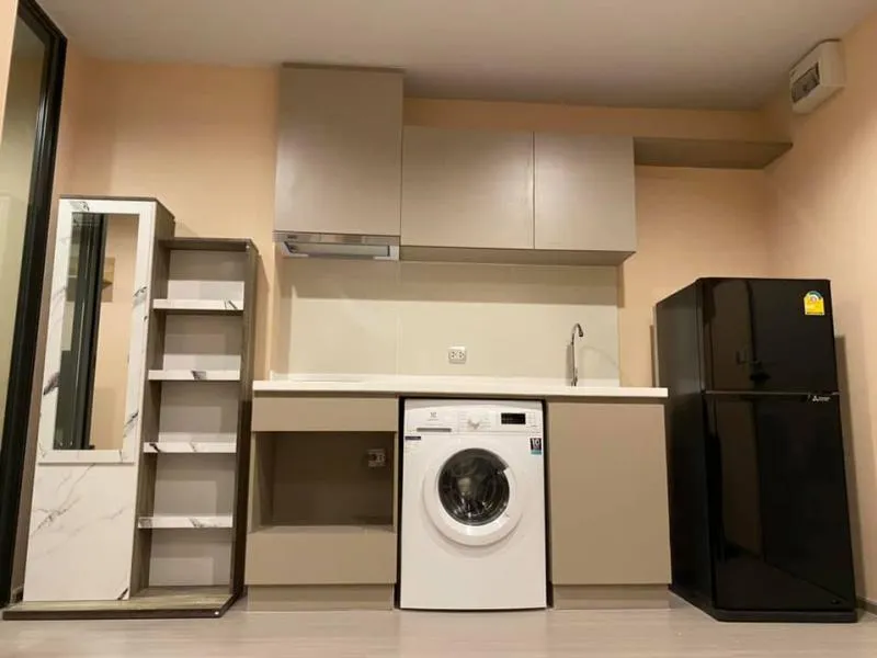 For rent, Life Ladprao, 1 bedroom, 1 bathroom, new furniture, full set, great view, book now, you will regret it.