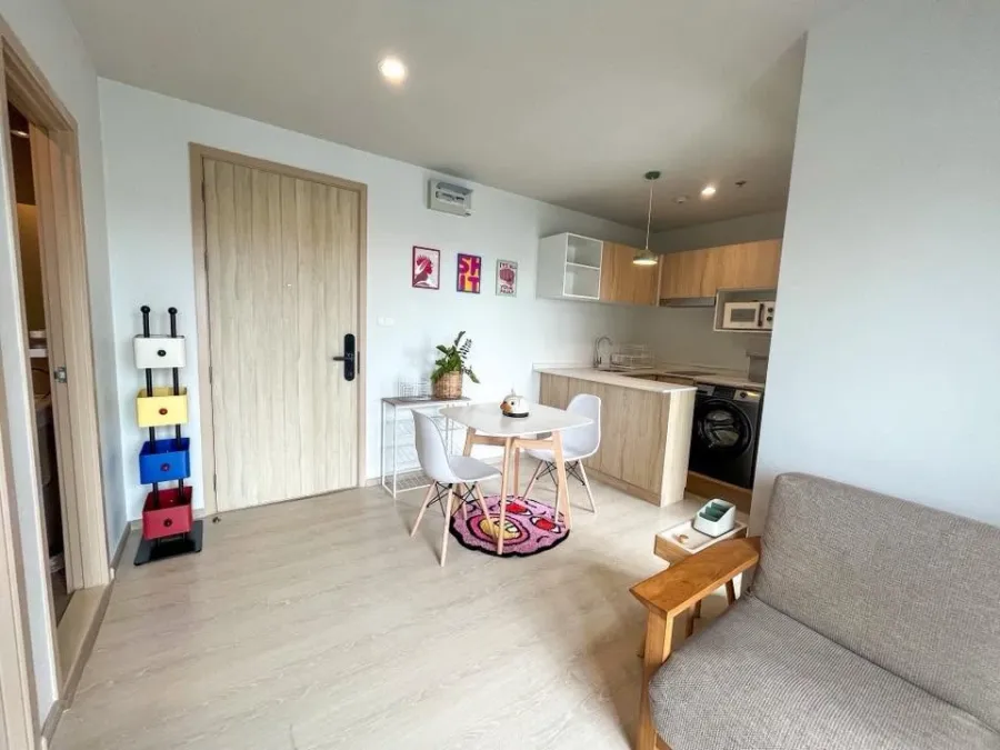 Condo for rent at NUE Noble Ngamwongwan. Spacious and comfortable rooms with ample living space. Book yours today! Don't miss out!