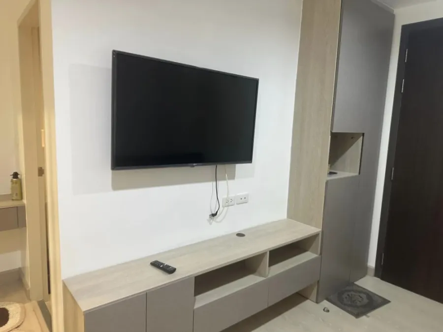 Rent Niche ID Sukhumvit 113, partitioned room Super large bed Don't just look, hurry up to reserve.