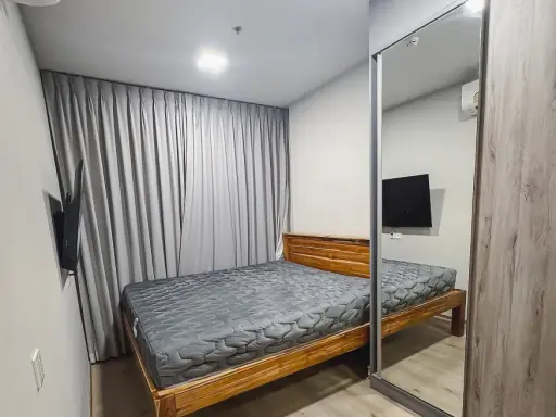 For rent: The Privacy Taopoon Interchange, 1 bedroom, 1 bathroom, fully furnished. Just bring your suitcase and move in!