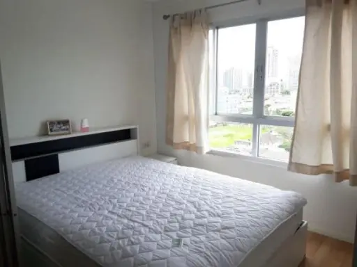 Urgent for rent !! Condo Lumpini Ville Sukhumvit 77-Phase 2, high floor, beautiful view, good location, convenient transportation, don't miss !!