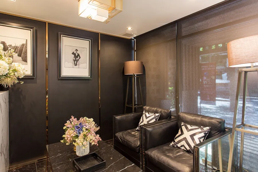 For rent Altitude Samyan-Silom, ready to move in. Fully furnished with built-in bathtub Make up your mind before you miss it.