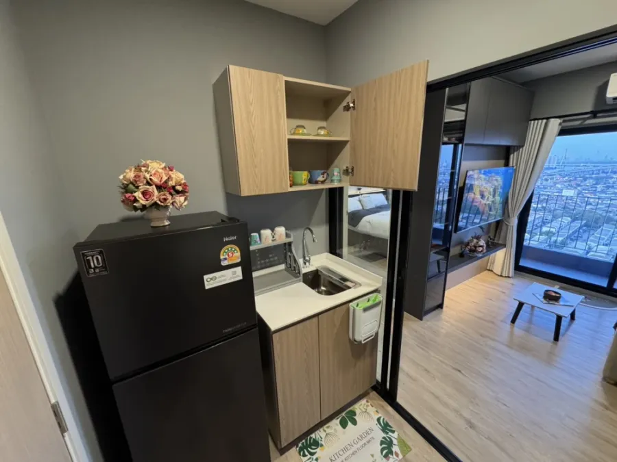 Condo for rent at XIM Rama 3 – Suksawat. Nicely decorated unit with high-quality built-in furniture. Convenient and fully equipped. Book now!