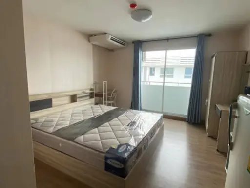 For rent, Plum Condo Phahon Yothin 89, studio room, fully furnished, electric appliances You can carry your bag in.