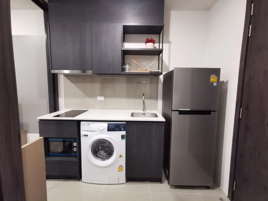 Condo for rent, Sansiri XT Huaikhwang, beautiful decorated room, spacious, complete electrical appliances, good view, great price, book now.