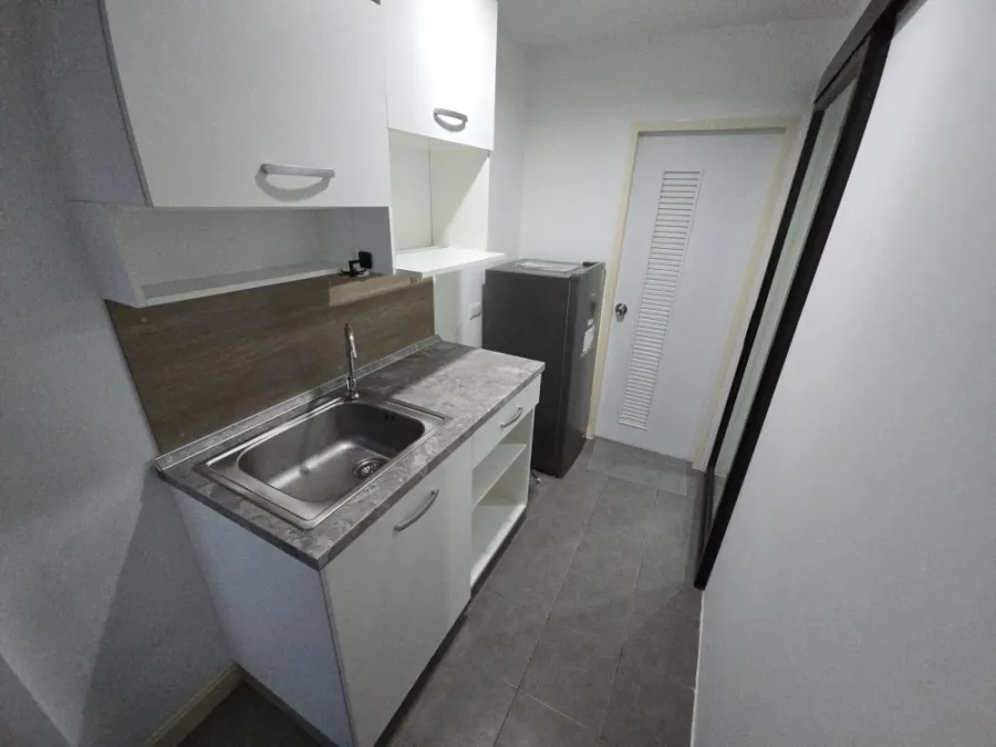 For rent: The Unite Condo On Nut-Pattanakarn, well-separated rooms, clearly divided zones, affordable price, hurry and book now.