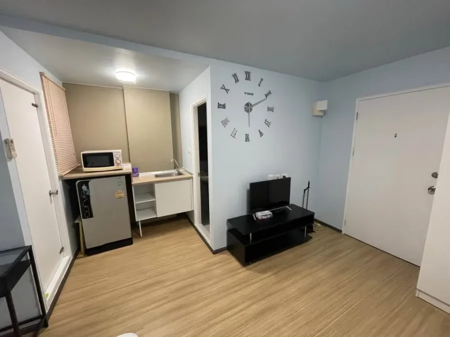 For sale: Lumpini Township Rangsit Klong 1, Phase B, 5th floor. Very clean and livable unit. Interested? Book now!