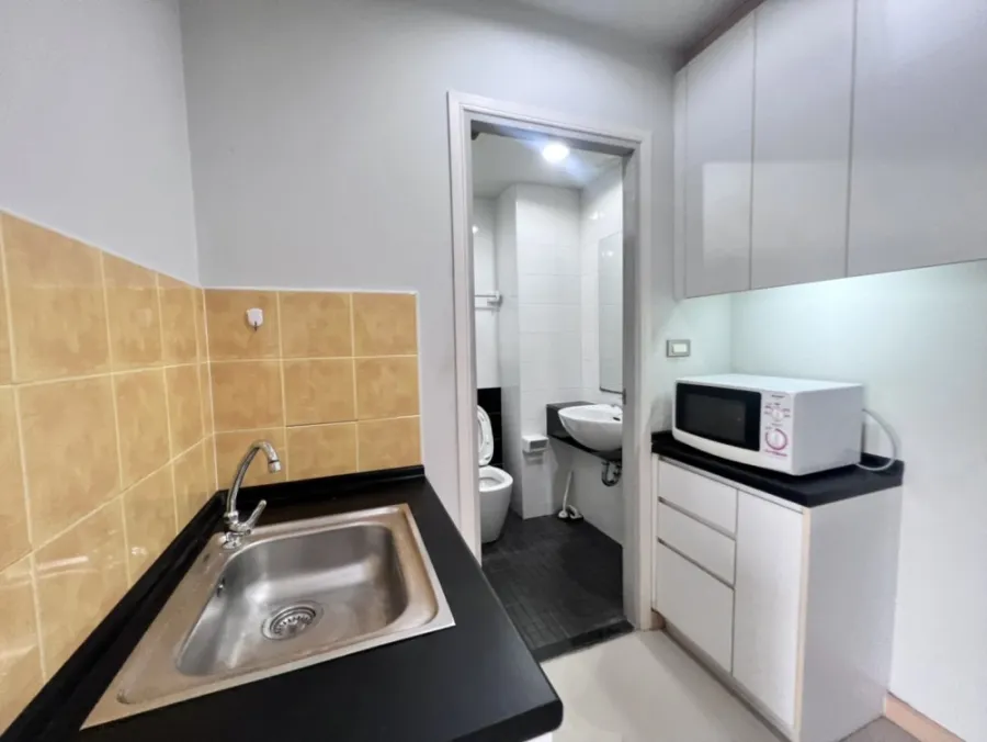 For rent, Rich Park at Bang Son Station, 19th floor, very beautiful city view. Very good atmosphere, fully decorated, move in right away.