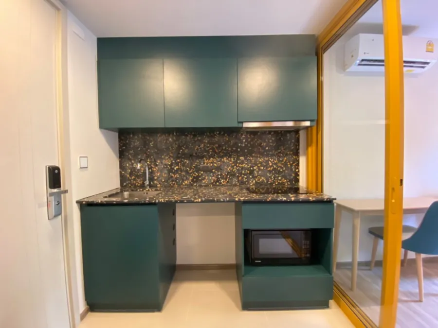 Sell/Rent Condo The Base Sukhumvit 50, beautiful room, fully furnished, good location, can't miss it.