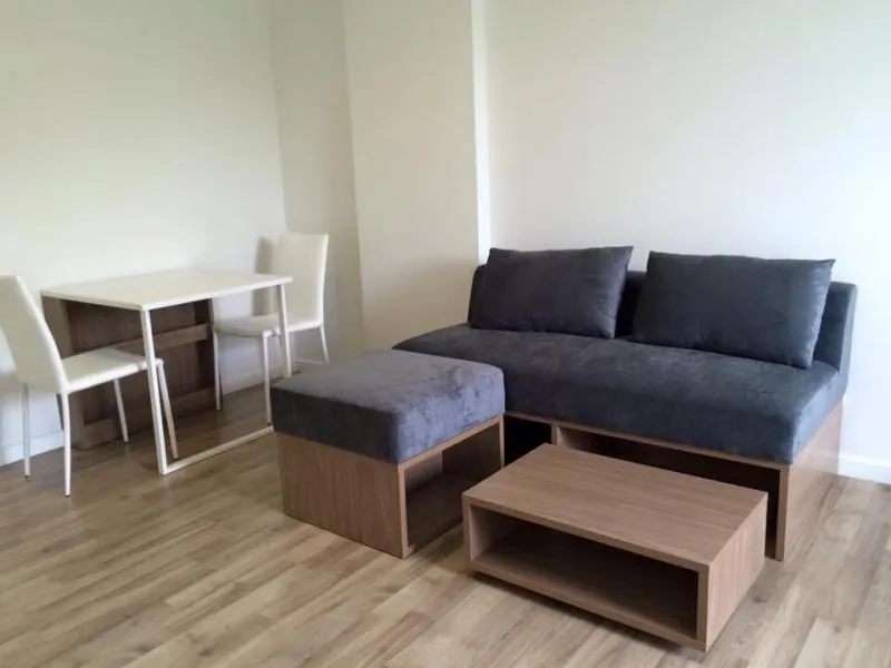 For rent, Dcondo Rangsit, 1 bedroom, 1 bathroom, garden view, very private, ready to move in Plus, the price is still very cheap, so hurry up.