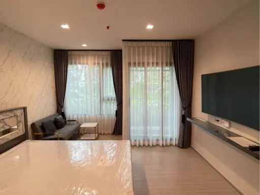 มาจ้า ห้อง STUDIO พร้อมอยู่ สะอาดสบายตา ทิศเหนือ ฮวงจุ้ยดีมาก จองเลยที่ life sathorn sierra ให้เช่า