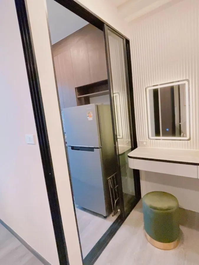 For rent: The Origin Ladprao-Bangkapi, 16th floor, pool view, built-in walls throughout the room, extremely beautiful, fully furnished, all in one pla