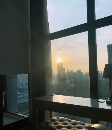 For sale Chewathai Resident Asoke ห้องสไตล์ Loft Type ใหญ่สุด ตกแต่งกั้นห้องเป็นสัดส่วนเรียบร้อย จองเลย
