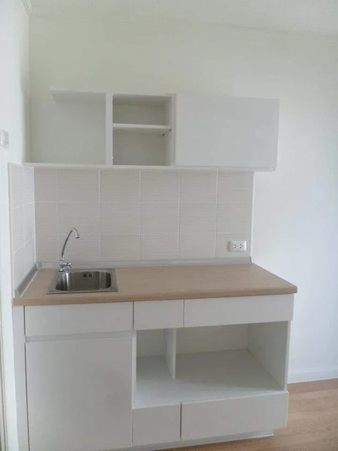 For sale or rent Lumpini Ville Chaengwattana-Pak Kret Swimming pool view, 17th floor, fully furnished. Reserve first, stay first.