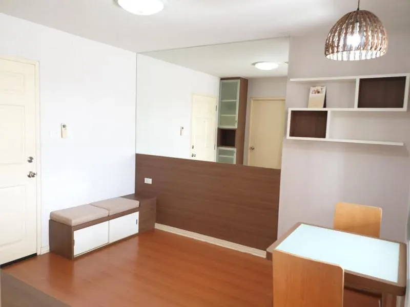 For rent Lumpini Condo Town Bodindecha - Ramkhamhaeng 5th floor, city view, built-in room Very beautiful, let me tell you !!!!