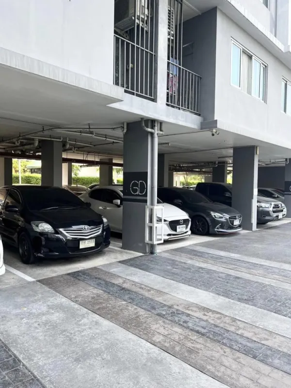 ขาย ดี คอนโด รามอินทรา ห้องกั้นเป็นสัดส่วน เฟอร์นิเจอร์ครบชุด อย่ามัวแต่มองรีบจองเลยจ้า
