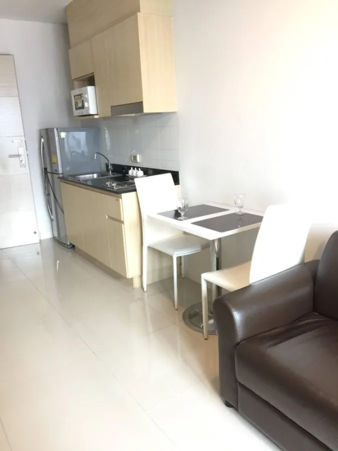 Condo for rent, Ideo Ratchada-Huay Kwang, nice room, affordable price, all in one place You can just come in.