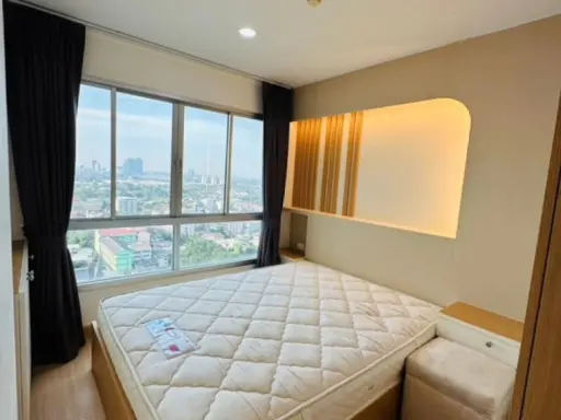 For sale Lumpini Ville Chaengwattana-Pak Kret. The room is divided into proportions with good built-ins. Don't miss out on owning it.